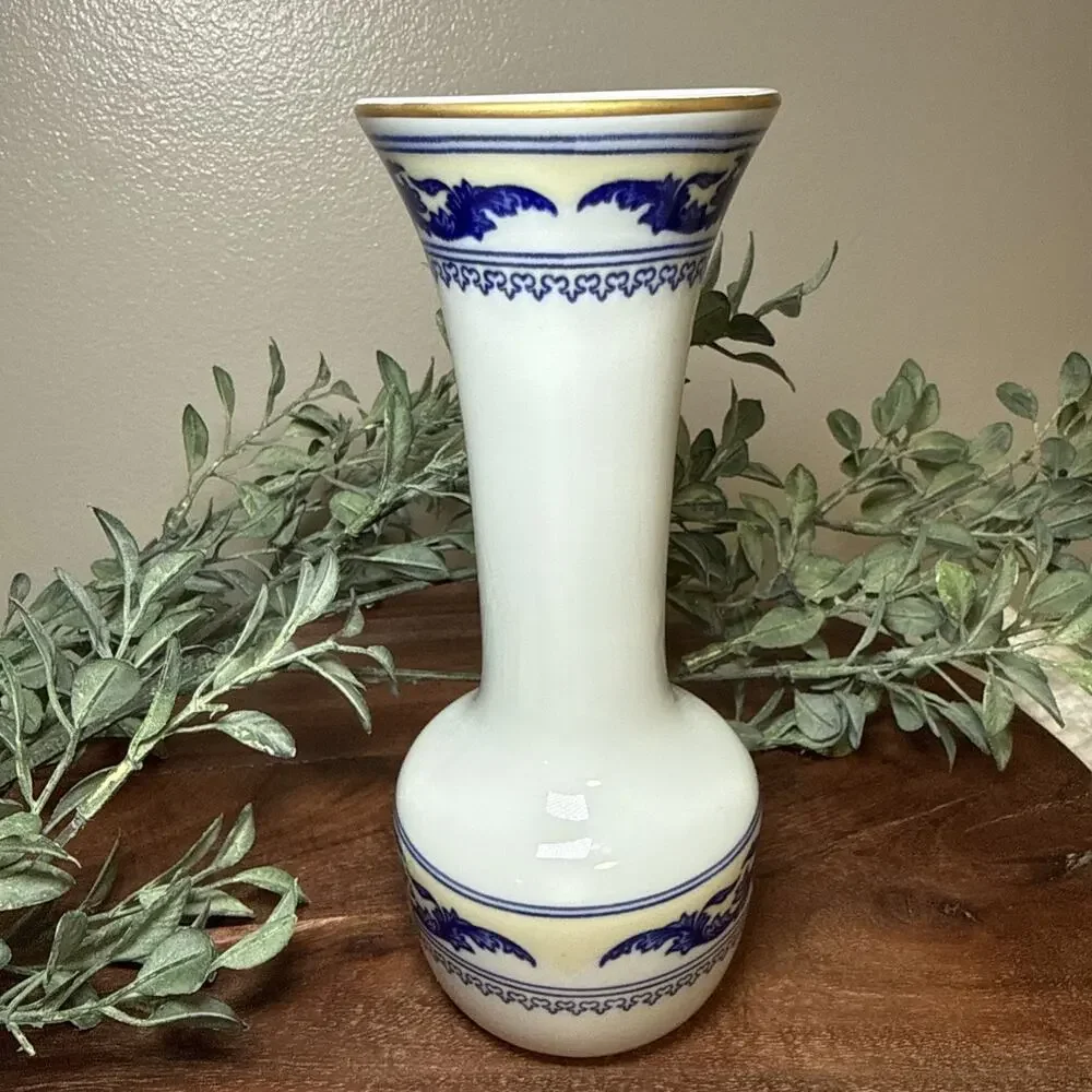 Vintage Porcelanas Ibis Portugal Blue White Scrollwork Porcelain Bud Vase 7.5”
